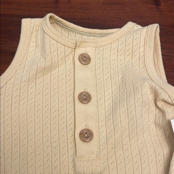 Cloud Island Yellow Knit Baby Romper with Hat Set New Size 3-6M - Picture 3 of 6